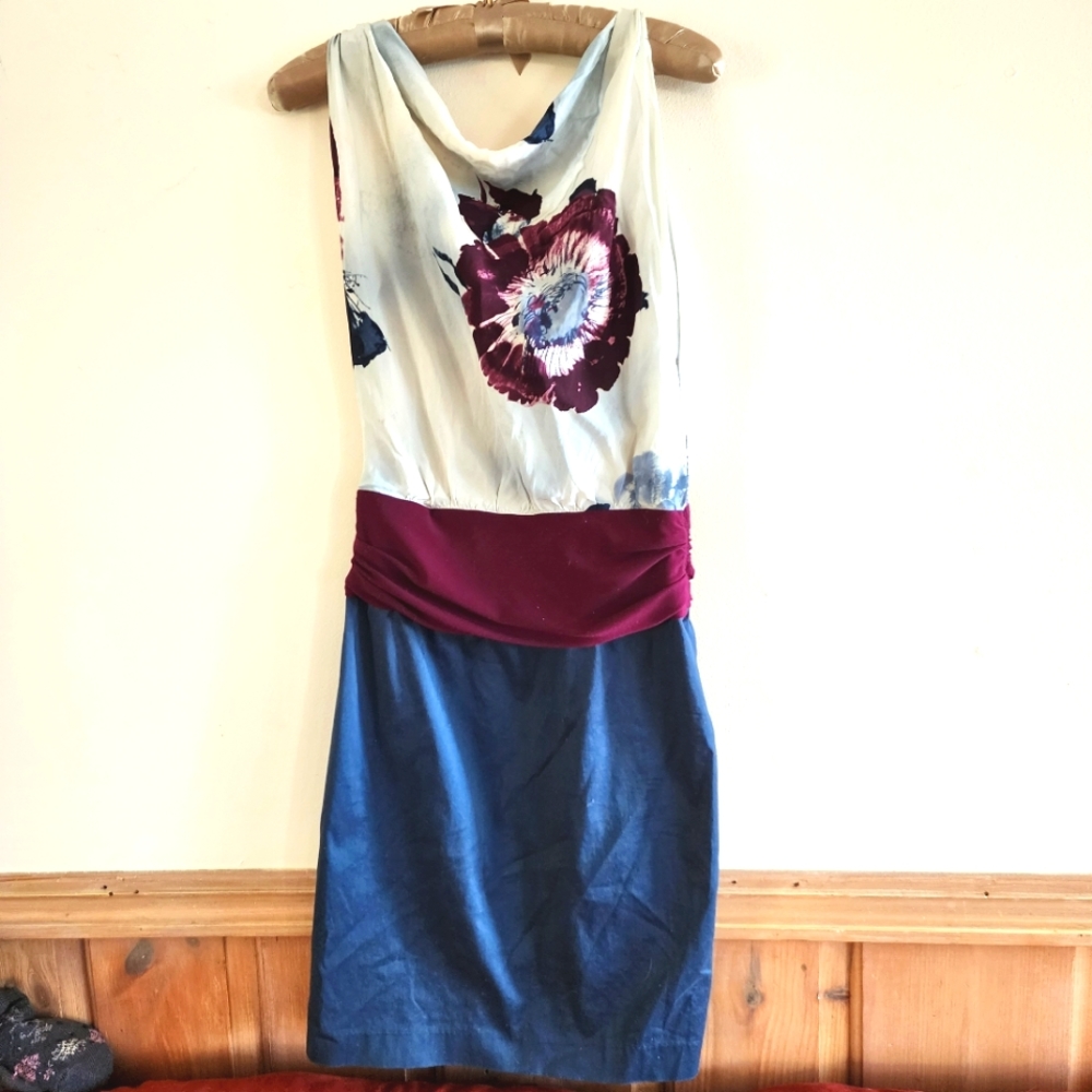 Suzi Chin sleeveless floral dress